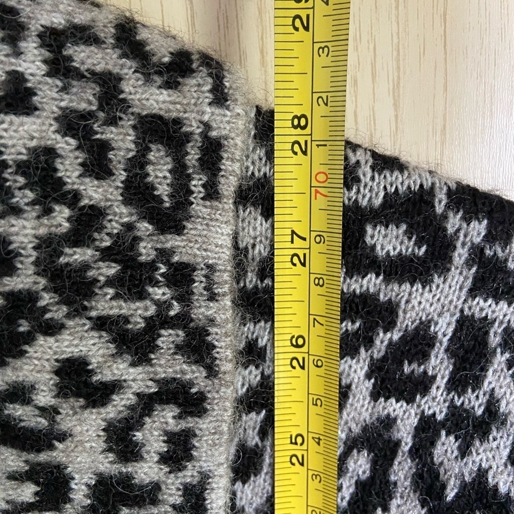 Christian Siriano Animal Print Cardigan Mob Wife SOFT Sweater Jacket Oversized L - Picture 8 of 10